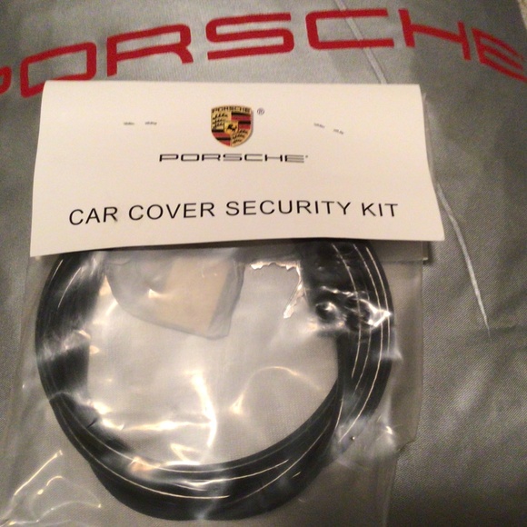 Porsche 986 Boxster Car Cover and Lock. - Unused - Picture 9 of 9